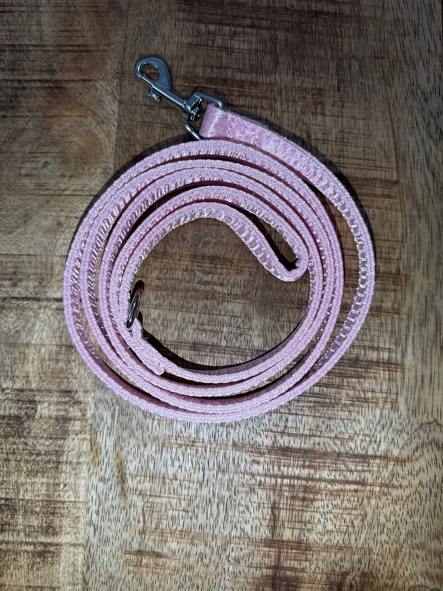 Halsband