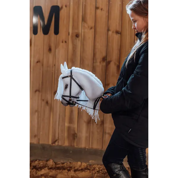 Hobbypaard Sigrid - Witte Schoonheid met Rode Showset