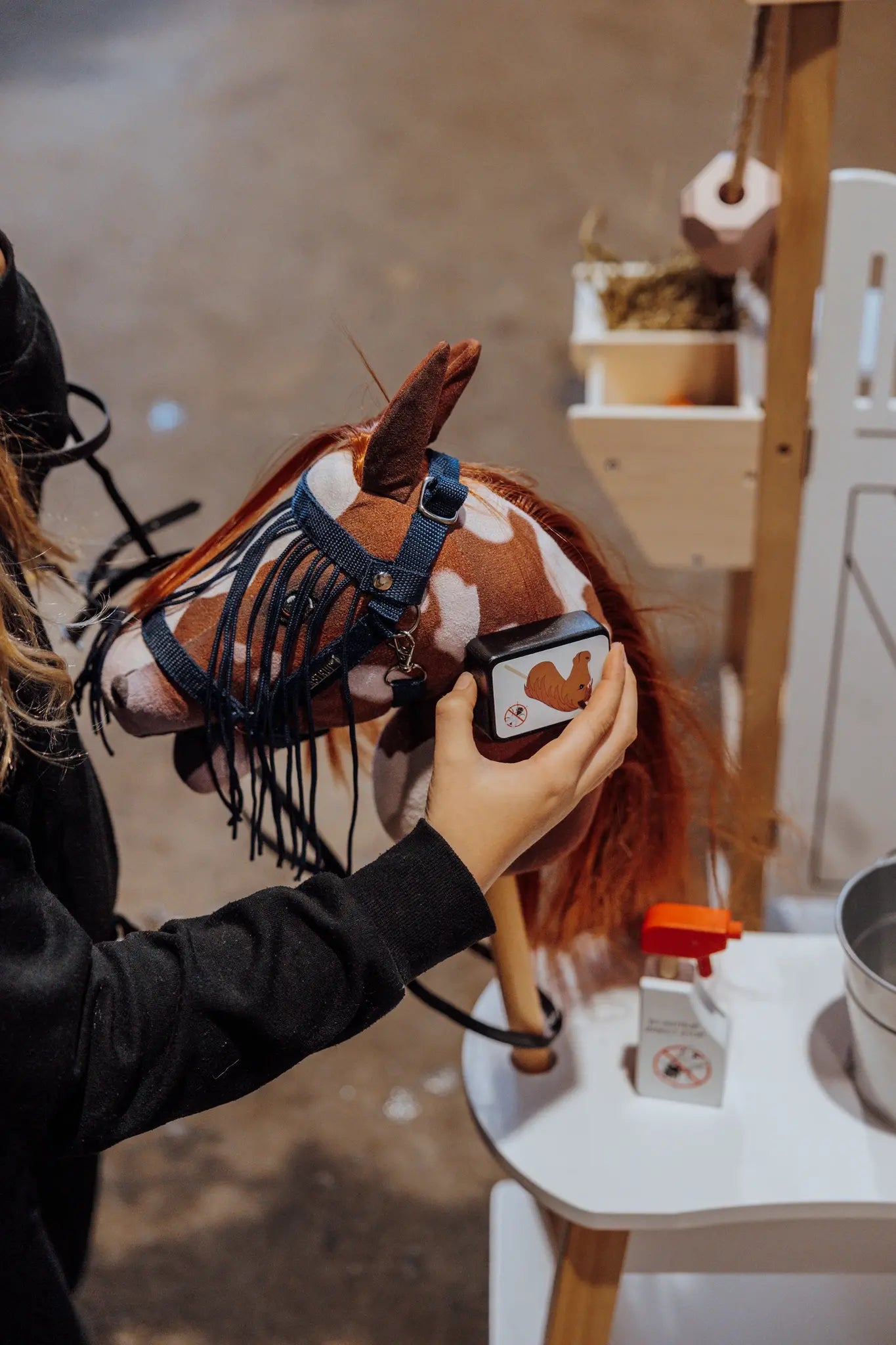 byASTRUP Insectenset voor Hobby Horses - Vliegenkap, Spray & Staaf