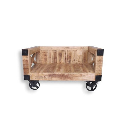 Lex & Max Divan Bari